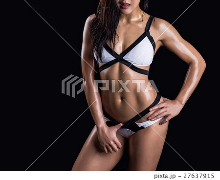 Beautiful body of fitness woman Beautiful body of fitness woman 27637915
