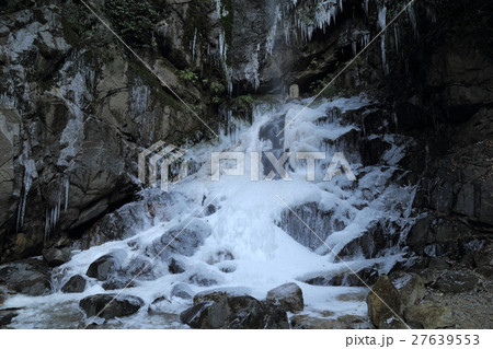氷瀑　桃尾の滝 27639553