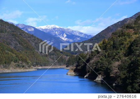 四国山地南面の冬風景 四国山地南面の冬風景 27640616