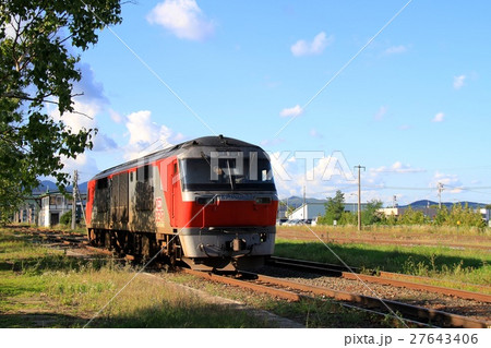 富良野駅にてDF200 52号機。 27643406