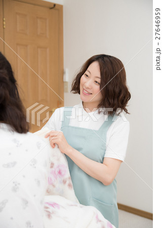 ホームヘルパー 女性 ホームヘルパー 女性 27646959