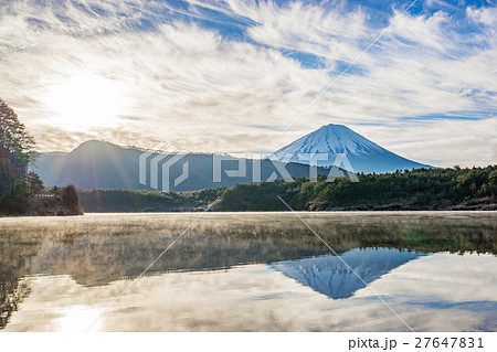 【山梨県】西湖からの富士山 27647831