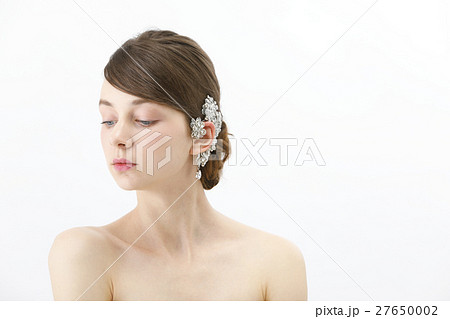 ブライダルビューティーショット 外国人女性 ウエディング イヤーカフ ブライダルビューティーショット 外国人女性 ウエディング イヤーカフ 27650002