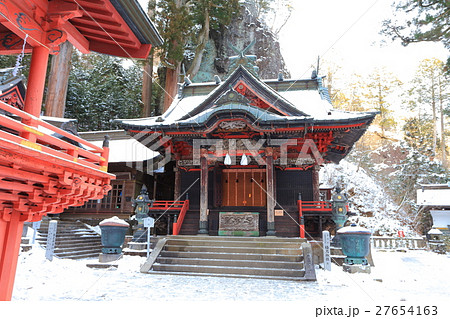 冬の榛名神社　本社 27654163