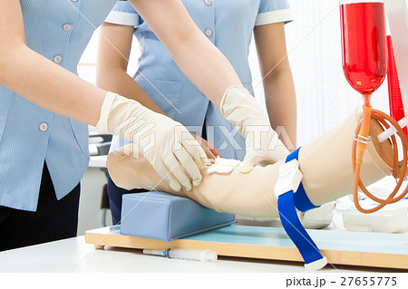 Hands of the experts 020 27655775