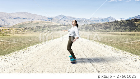 Girl ride skateboard Girl ride skateboard 27661025