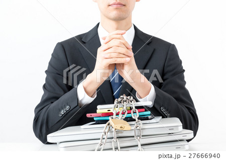 ビジネスマン、情報管理 ビジネスマン、情報管理 27666940