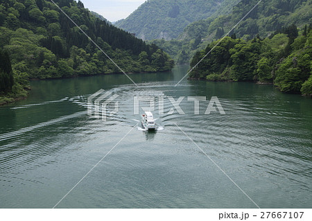 庄川峡 湖上遊覧船 庄川峡 湖上遊覧船 27667107
