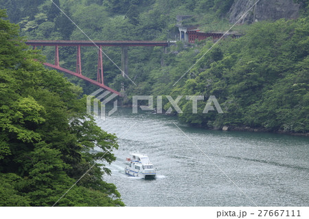 庄川峡 湖上遊覧船 庄川峡 湖上遊覧船 27667111