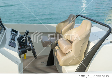 Sailing yacht control wheel Sailing yacht control wheel 27667849