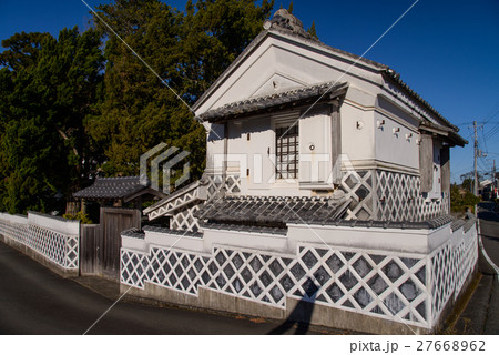 【伊豆松崎】なまこ壁の町の建物 27668962