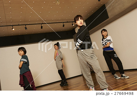 ダンススクール 27669498