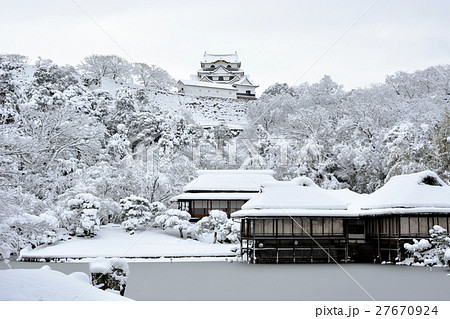 彦根城雪景色 27670924