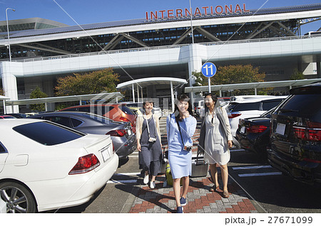 女友達 空港 女友達 空港 27671099