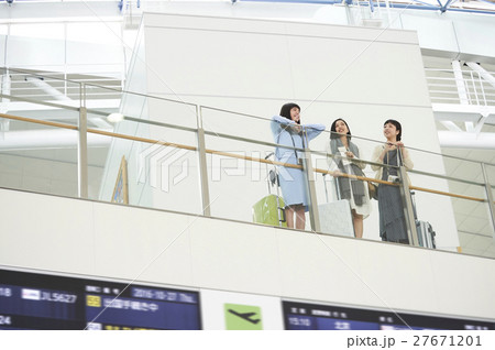 女友達 空港 女友達 空港 27671201