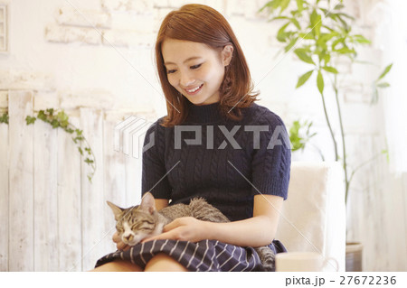 猫カフェ 27672236