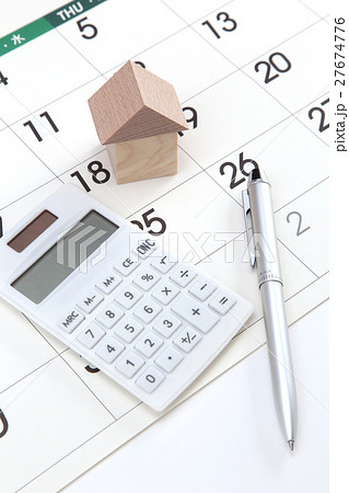 カレンダーと電卓 カレンダーと電卓 27674776