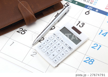 カレンダーと電卓 カレンダーと電卓 27674791