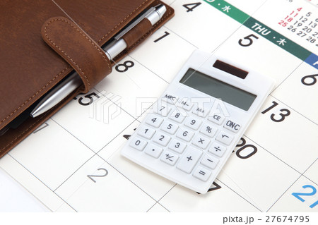 カレンダーと電卓 カレンダーと電卓 27674795