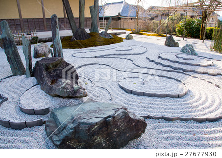 京都　圓光寺　枯山水庭園　奔龍庭　1月　夕方 27677930