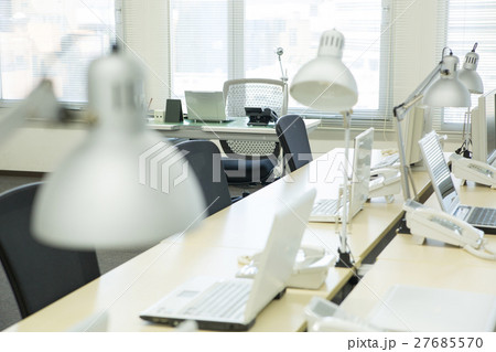 ビジネス オフィスイメージ ビジネス オフィスイメージ 27685570