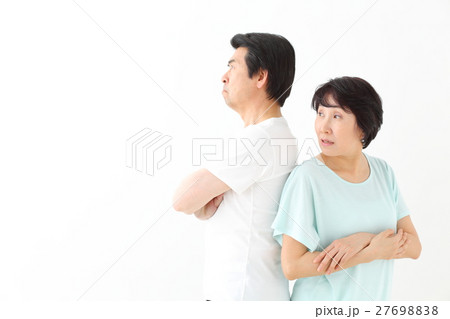 ミドル夫婦　ライフスタイル 27698838