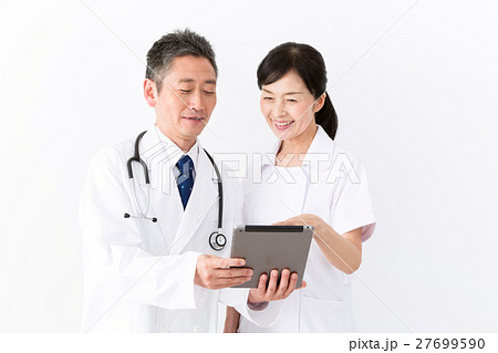 医師と看護師 27699590