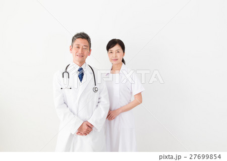 医師と看護師 27699854