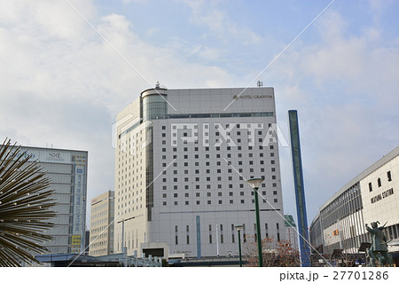 岡山駅前の風景 27701286