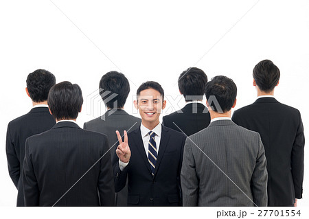 若いビジネスマン 27701554