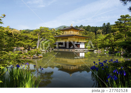 金閣寺の春景色の写真素材