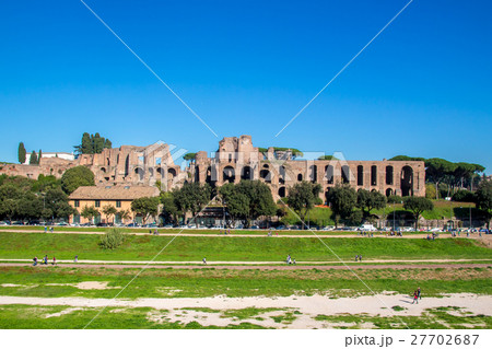 Circus Maximus and ruins of Palatine hill, in Rome 27702687