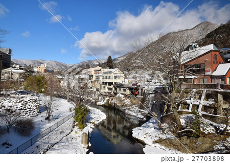 塩原温泉街の冬景色 塩原温泉街の冬景色 27703898