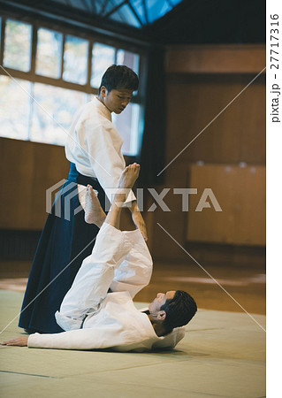 martial artist martial artist 27717316
