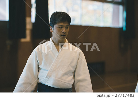 martial artist martial artist 27717482