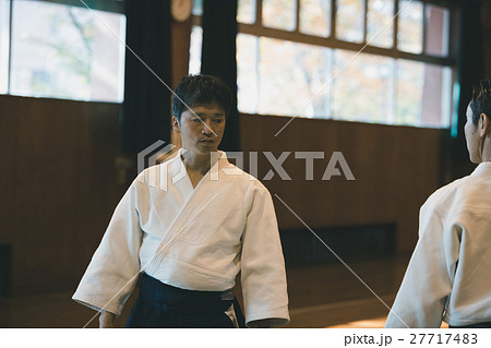 martial artist 27717483
