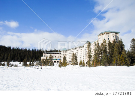 カナディアンロッキー 冬のレイクルイーズのホテル カナディアンロッキー 冬のレイクルイーズのホテル 27721391