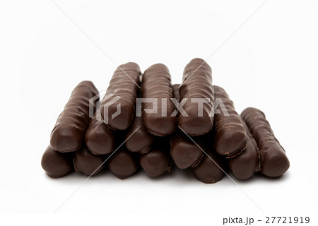 chocolate sticks with a stuffing 27721919