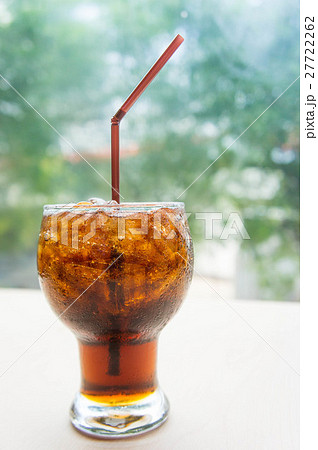 Soft drinks , Sweet, thirst-quenching soft drinks Soft drinks , Sweet, thirst-quenching soft drinks 27722262