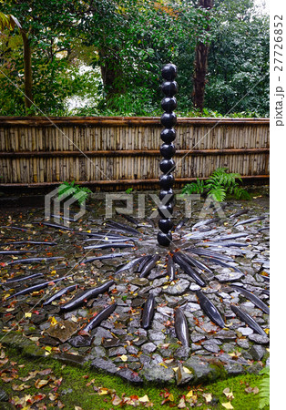 Rock garden Honen-in Temple in Kyoto, Japan Rock garden Honen-in Temple in Kyoto, Japan 27726852