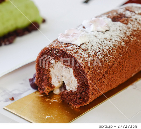 Pastries at a coffee shop 27727358