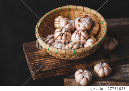 Garlics Garlics 27731023