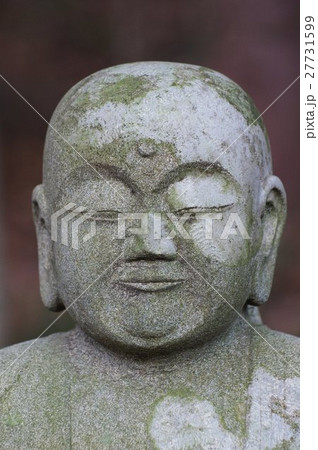 信州の文化財　名工　守屋貞治の石仏　上赤須の地蔵大菩薩像　頭部正面縦（長野県駒ケ根市） 27731599