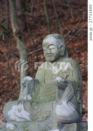 信州の文化財 名工 守屋貞治の石仏 上赤須の地蔵大菩薩像 右俯瞰縦(長野県駒ケ根市) 信州の文化財 名工 守屋貞治の石仏 上赤須の地蔵大菩薩像 右俯瞰縦(長野県駒ケ根市) 27731600