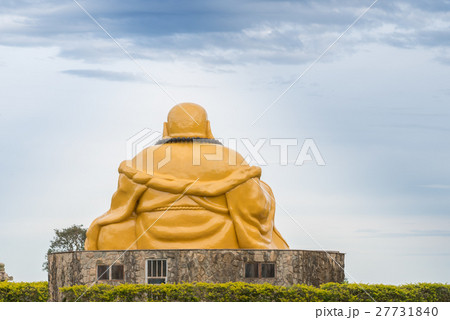 Buddhist temple with giant Buddha in Foz do iguacu 27731840