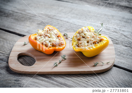 Stuffed peppers with meat in rustic decor Stuffed peppers with meat in rustic decor 27733801