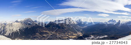 Panoramic view of Dolomites mountains Panoramic view of Dolomites mountains 27734043