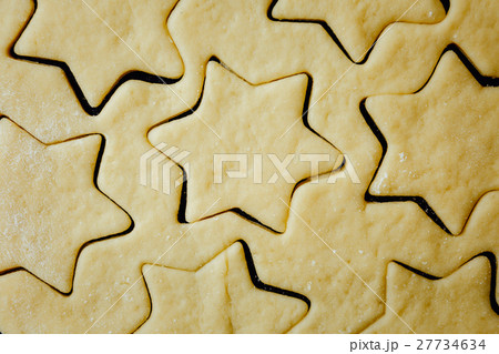 Star cookies made with shortcrust Star cookies made with shortcrust 27734634