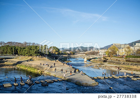 鴨川デルタ　賀茂川と高野川合流地点 27738338