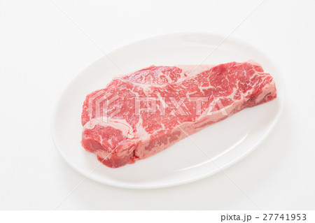 牛肉イメージ サーロインステーキ 生肉 牛肉イメージ サーロインステーキ 生肉 27741953